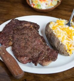 Mac’s Bar-B-Que & Catering