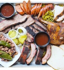 Mac’s Bar-B-Que & Catering