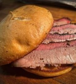 4-T’S Bar-B-Q & Catering
