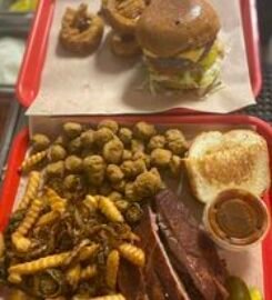 Reds Bar B Que-Boat Club