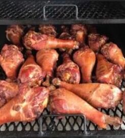 Reds Bar B Que-Boat Club