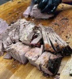 The Bar-B-Q Man Restaurant & Catering