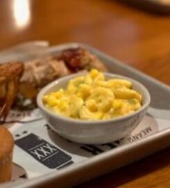Famous Dave’s Bar-B-Que