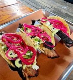 Damon’s Real Texas BBQ