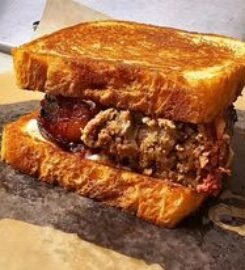 Damon’s Real Texas BBQ